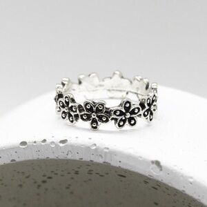 Silver Flower Ring